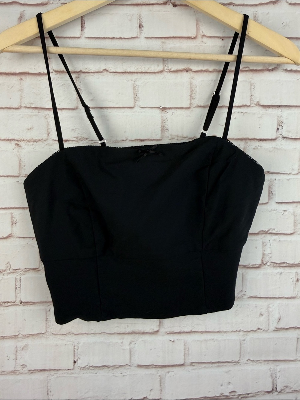 Women's Black‎ Spaghetti Strap Crop Top
